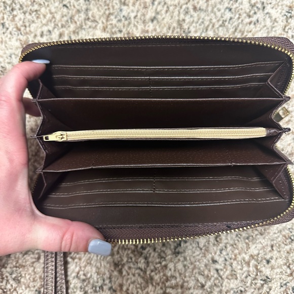 Wallet - Picture 2 of 2